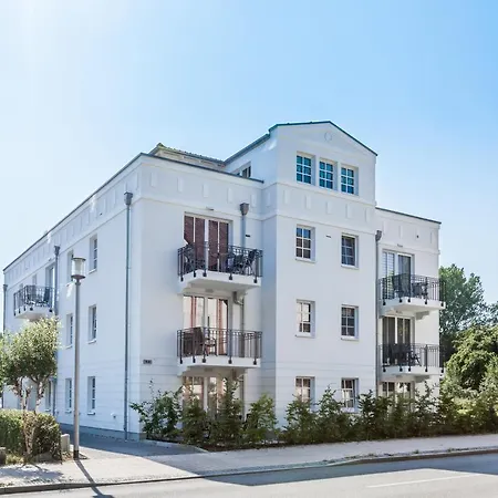 아파트 Residenz Von Flotow 18 *